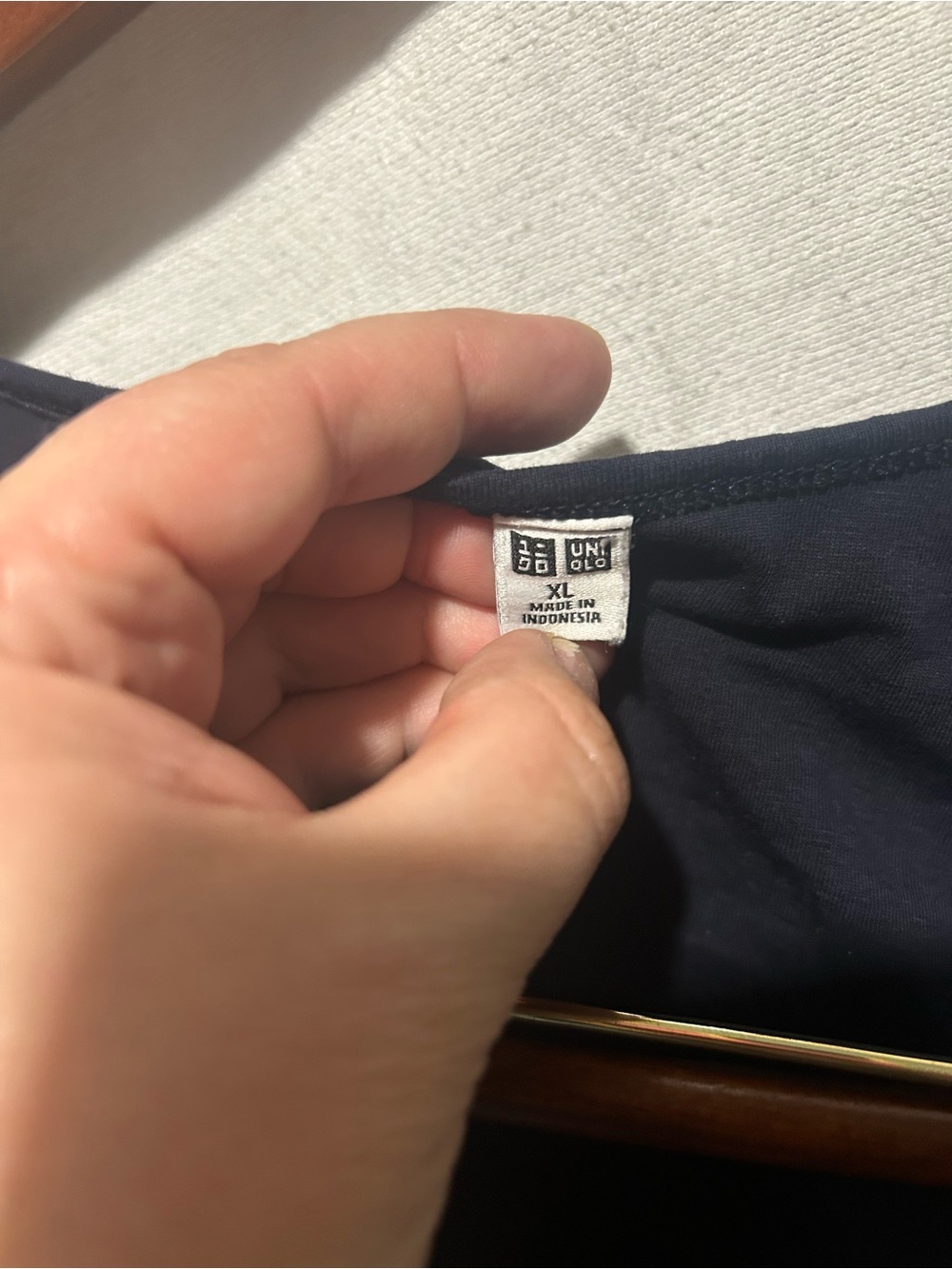 Uniqlo Black Tank Top with Built-In Bra Size XL - Picture 4 of 5